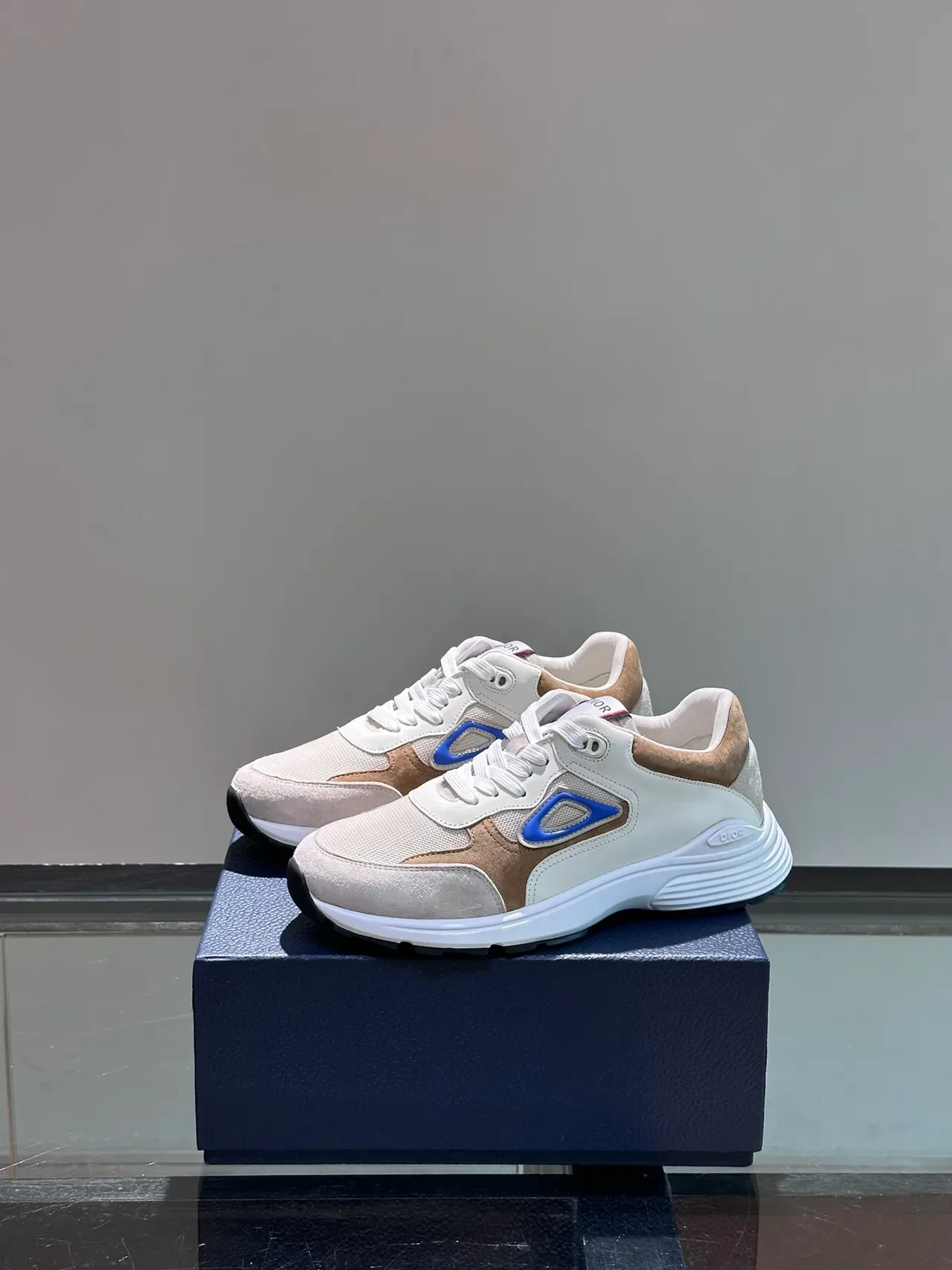 Dior Blanc Beige Maille Stratifiée Et Suède Tige Midsole Sculpté Sneakers Lifestyle 5