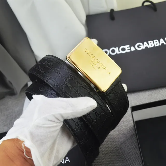 Dolce & Gabbana Portofino Ceinture en cuir avec boucle plaque rectangulaire noire et dorée avec texture crocodile embossée 5