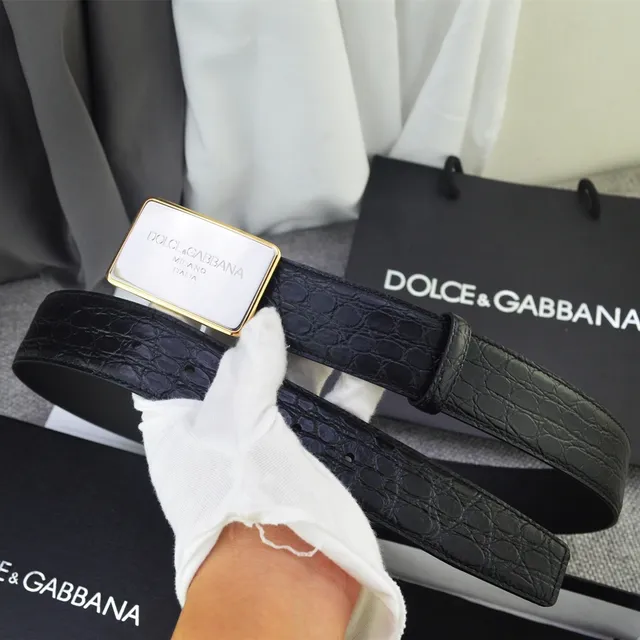 Dolce & Gabbana Portofino Ceinture en cuir avec boucle plaque rectangulaire noire et dorée avec texture crocodile embossée 12