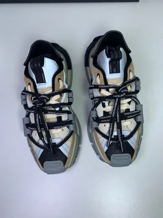Dolce & Gabbana Runner Beige Black Construção de Tiras em Camadas Parte Superior de Múltiplos Materiais Tênis Chunky 8