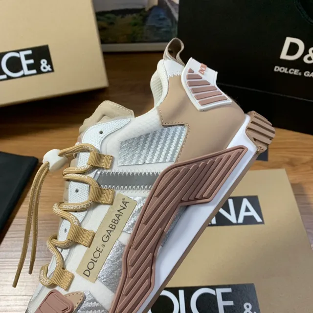 Dolce & Gabbana بيج وردي متعدد اللوحات طبقة علوية نظام الربط غير المتماثل حذاء رياضي أسلوب حياة 3