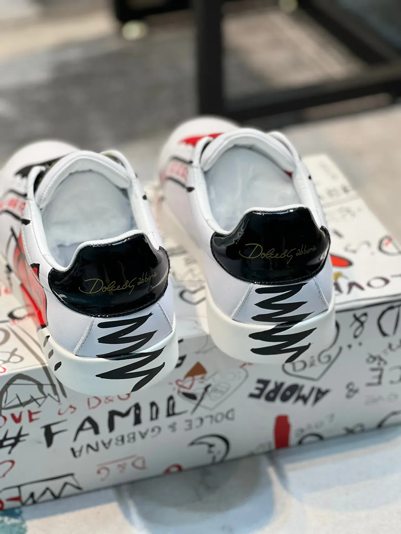 Dolce & Gabbana White Red Graphic-Print Leather Low-Top Sneakers 2
