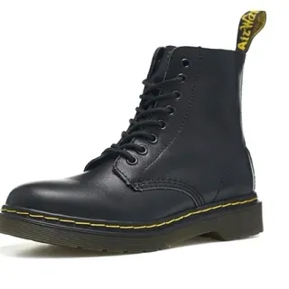 Dr. Martens 1460 Bota de Cuero Negro Suave Martin