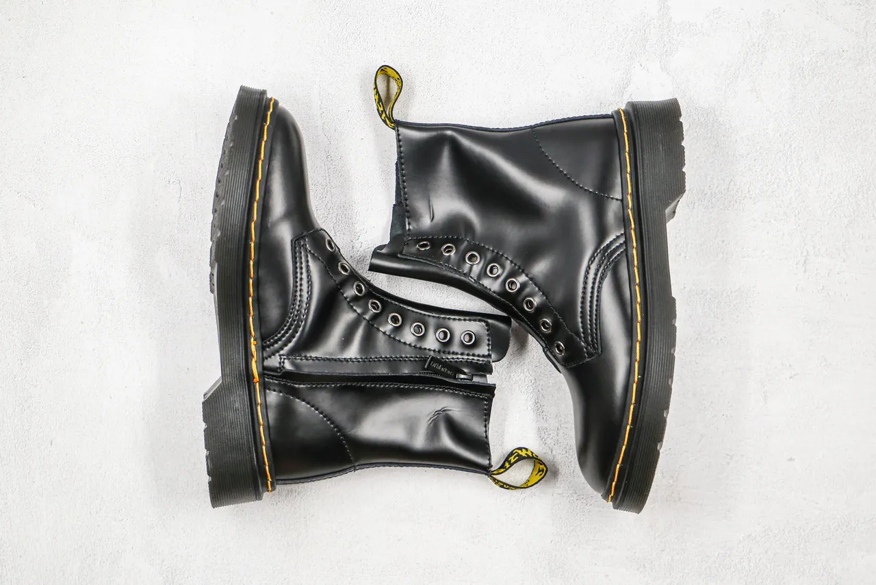 Dr. Martens 1460 Botas Martin de cuero negro liso con costura amarilla 7