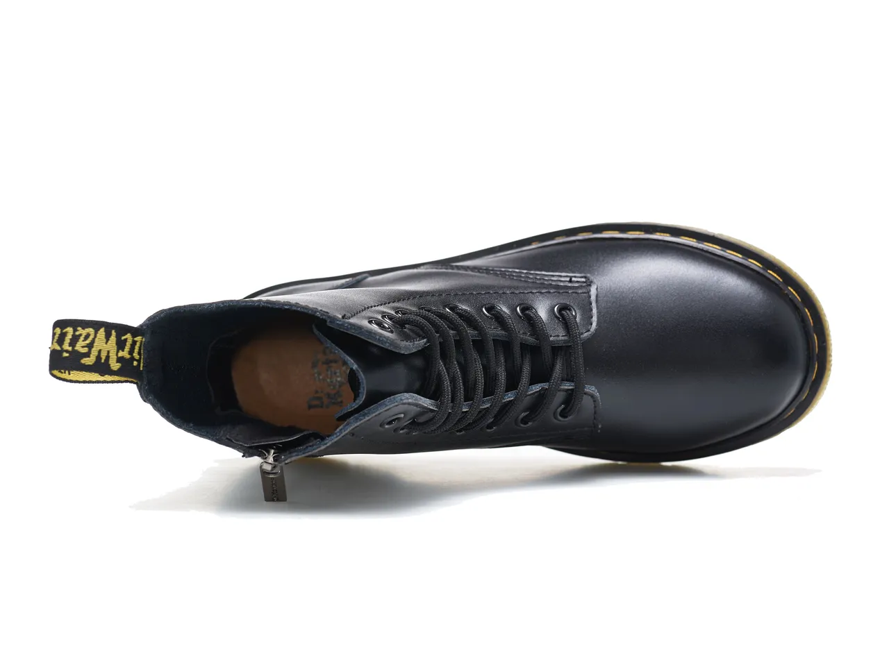 Dr. Martens 1460 Botas de couro preto macio com costuras amarelas estilo Martin 2