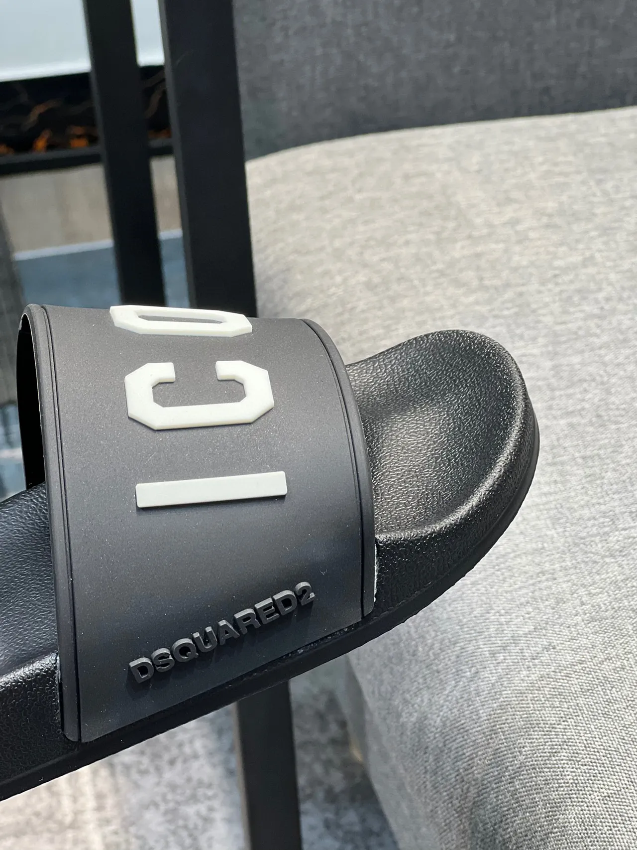 Dsquared2 Black White Molded Rubber Sole Minimalist Monochrome Slippers 2