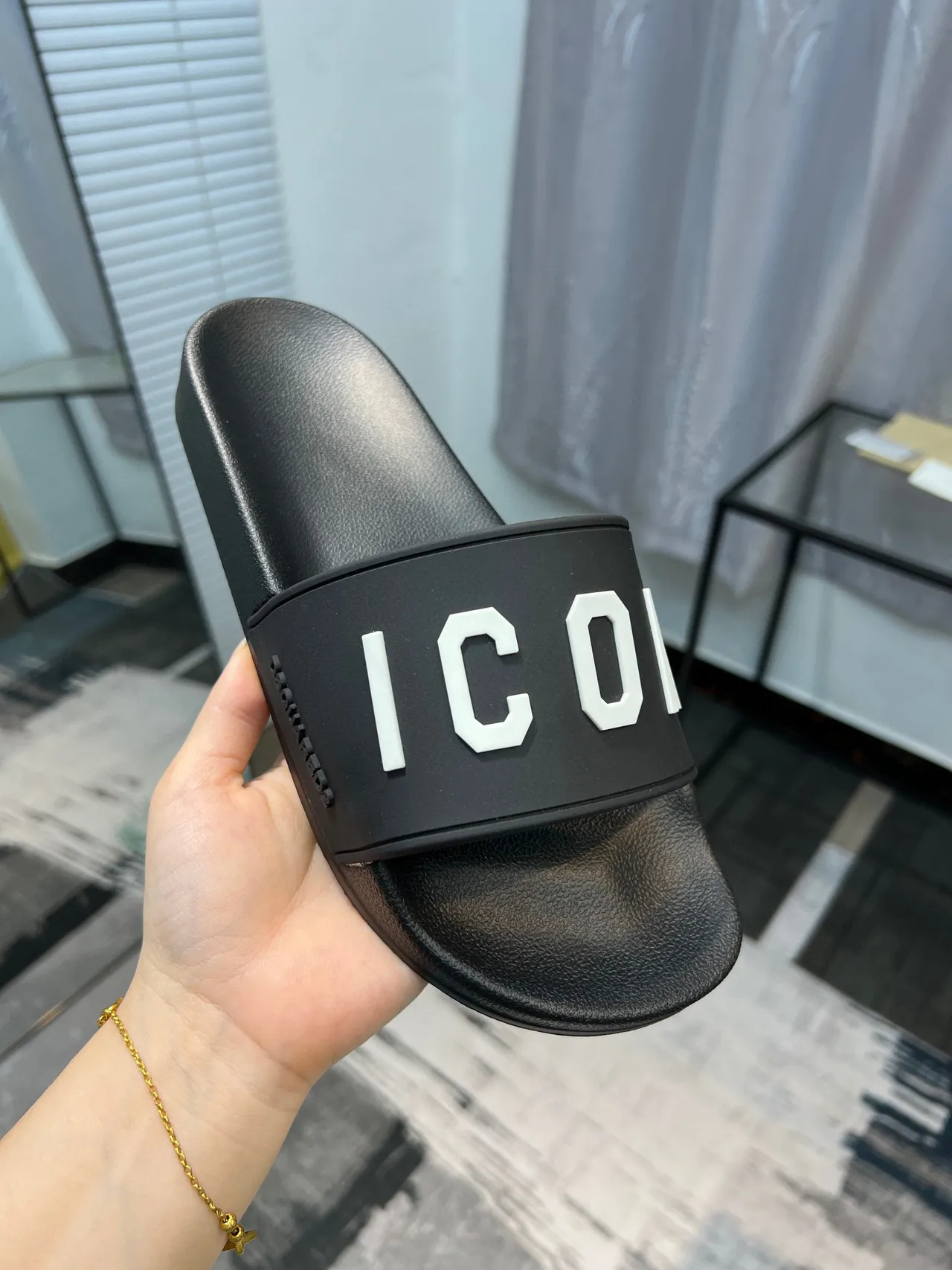 Dsquared2 Black White Molded Rubber Sole Minimalist Monochrome Slippers 7