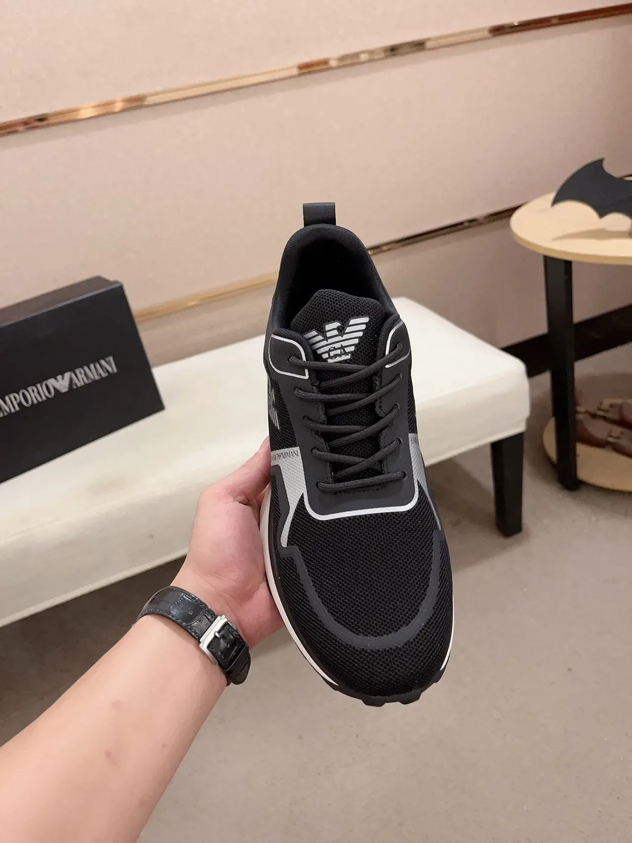 Emporio Armani Sneakers lifestyle noirs et argentés avec logo d'aigle 2