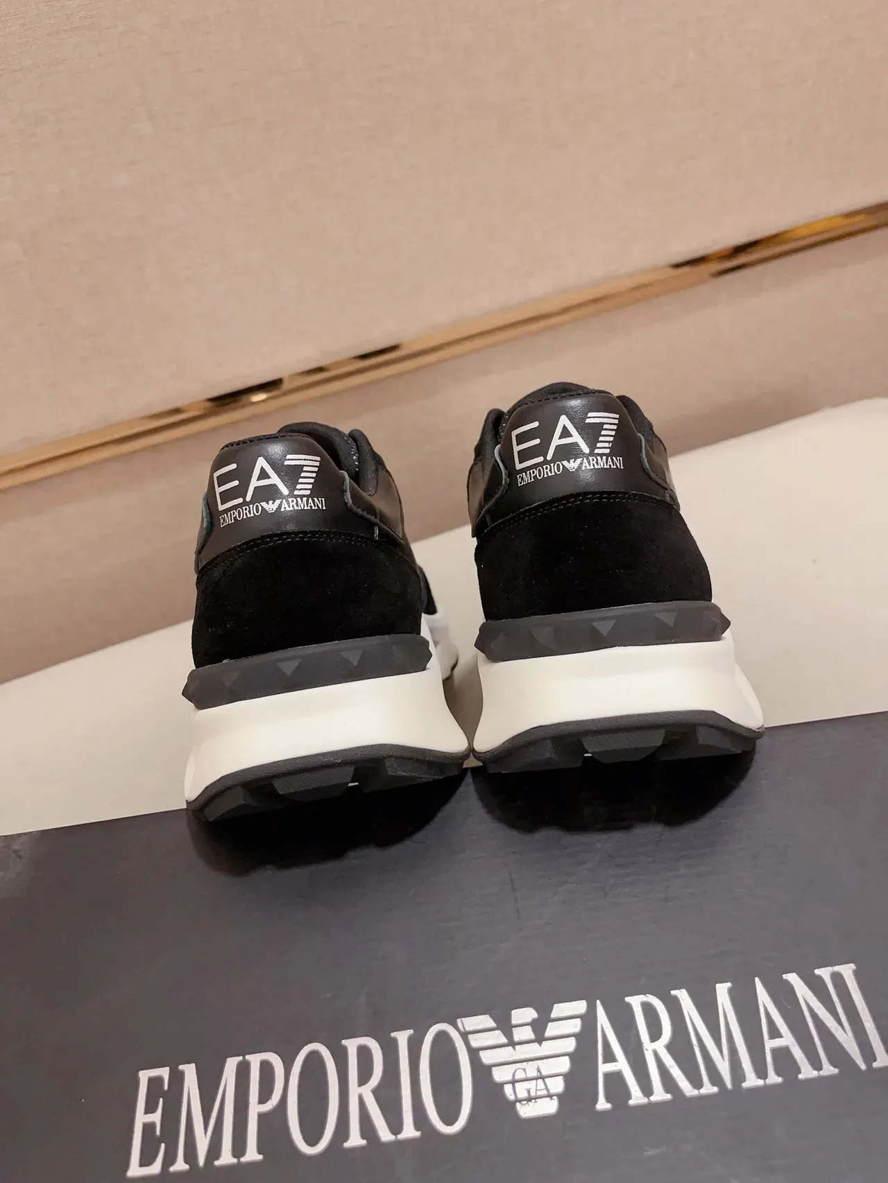 Emporio Armani Lifestyle Sneaker Black White Mixed-Material Upper Asymmetric Chunky Sole Lifestyle Sneakers 8