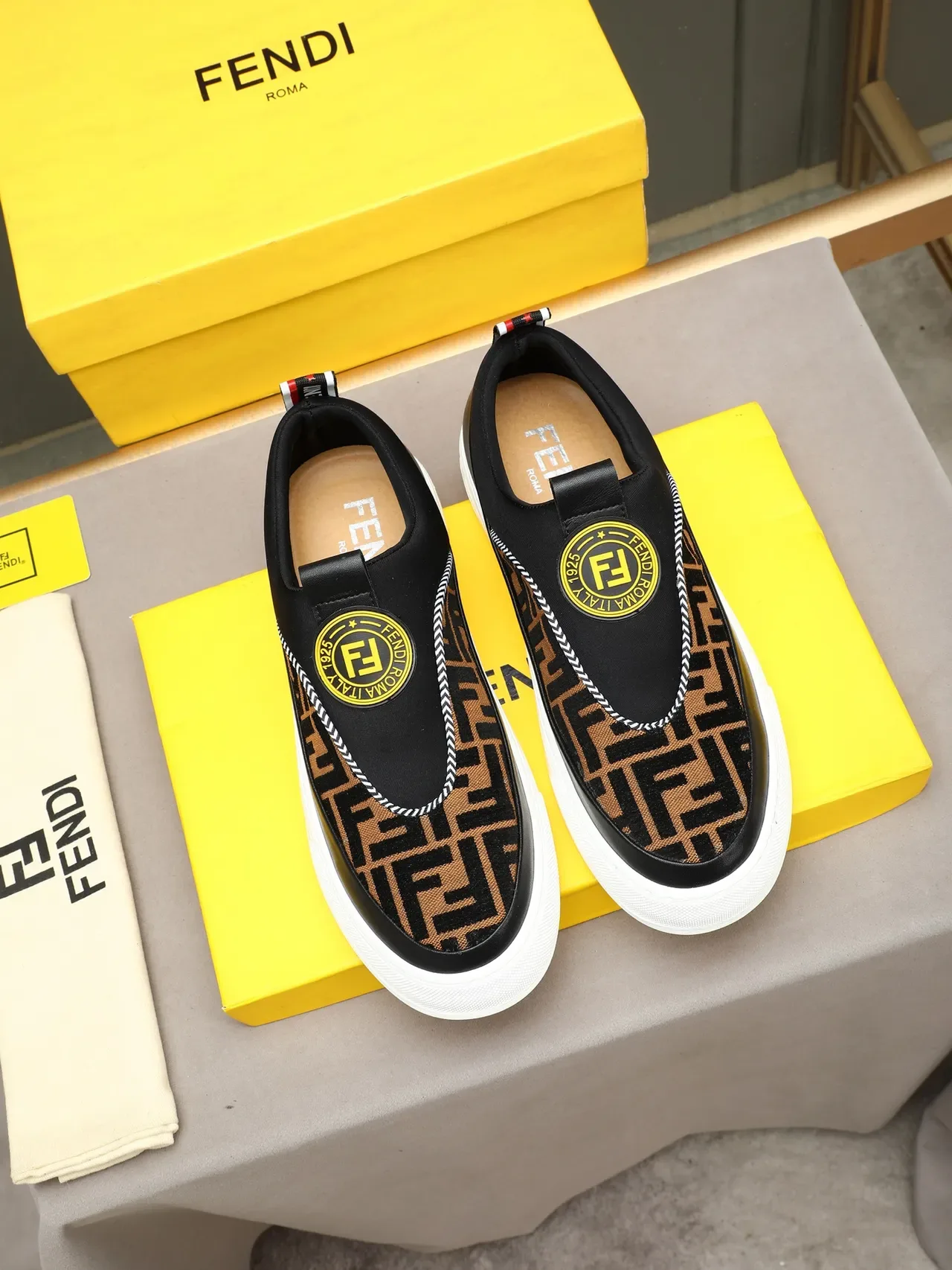 Fendi Noir Beige Slip-On Monogramme FF Jacquard Sneakers Lifestyle 2