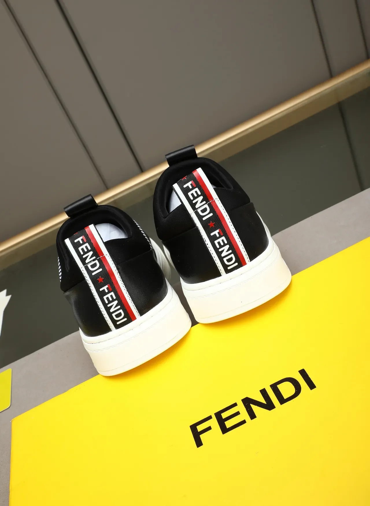 Fendi Noir Beige Slip-On Monogramme FF Jacquard Sneakers Lifestyle 3