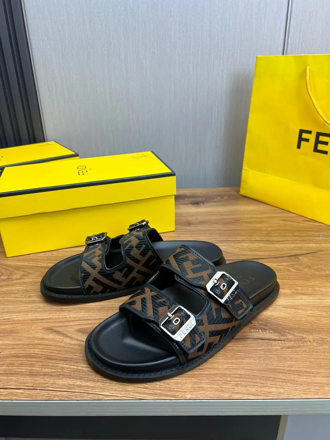 Fendi Black Brown Double-Strap Buckle-Fastened Slippers 4