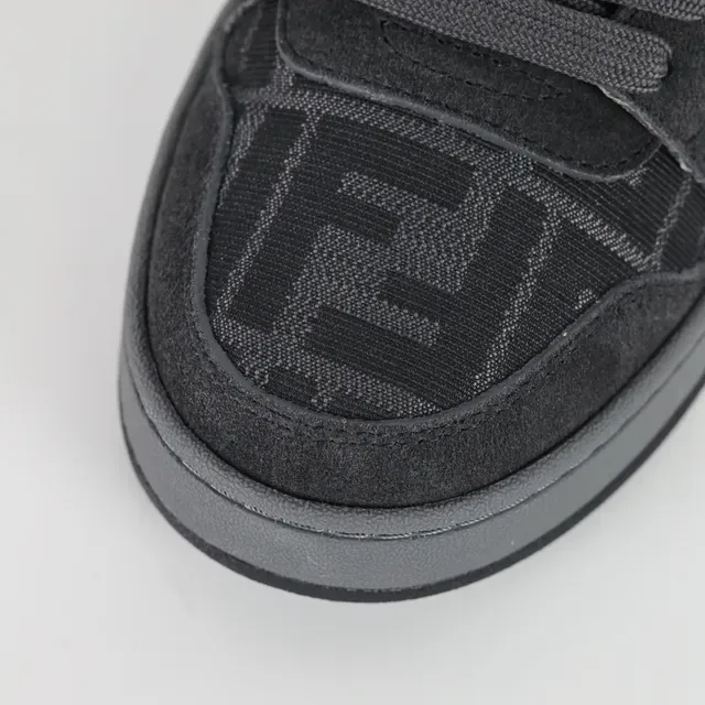 Fendi Noir Gris Moldé FF-Logo Panneau Latéral Daim et Maille Supérieur Sneakers Lifestyle 5