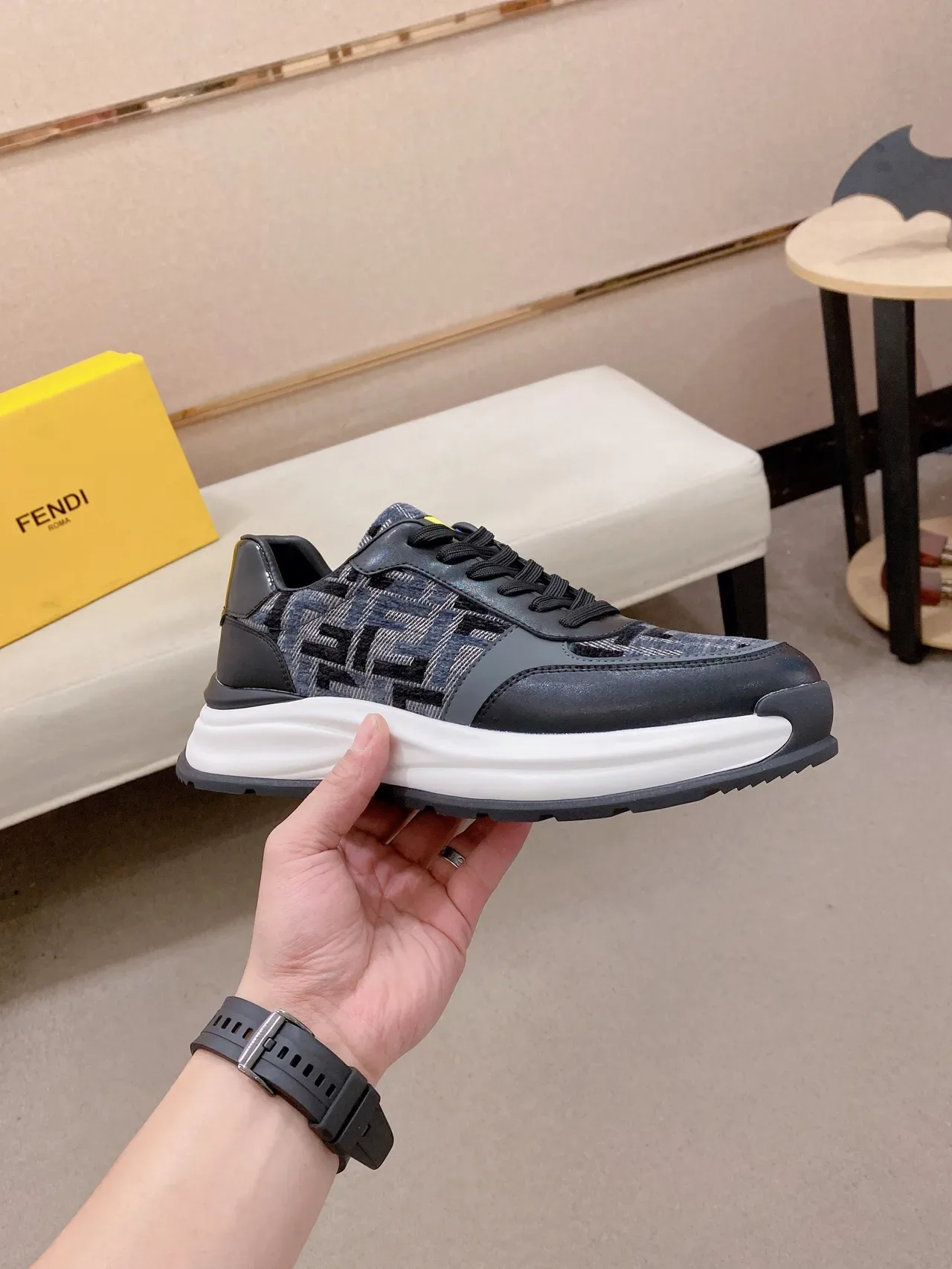 Fendi Noir Blanc FF Monogramme Jacquard Chunky Midsole Lifestyle Sneakers 4