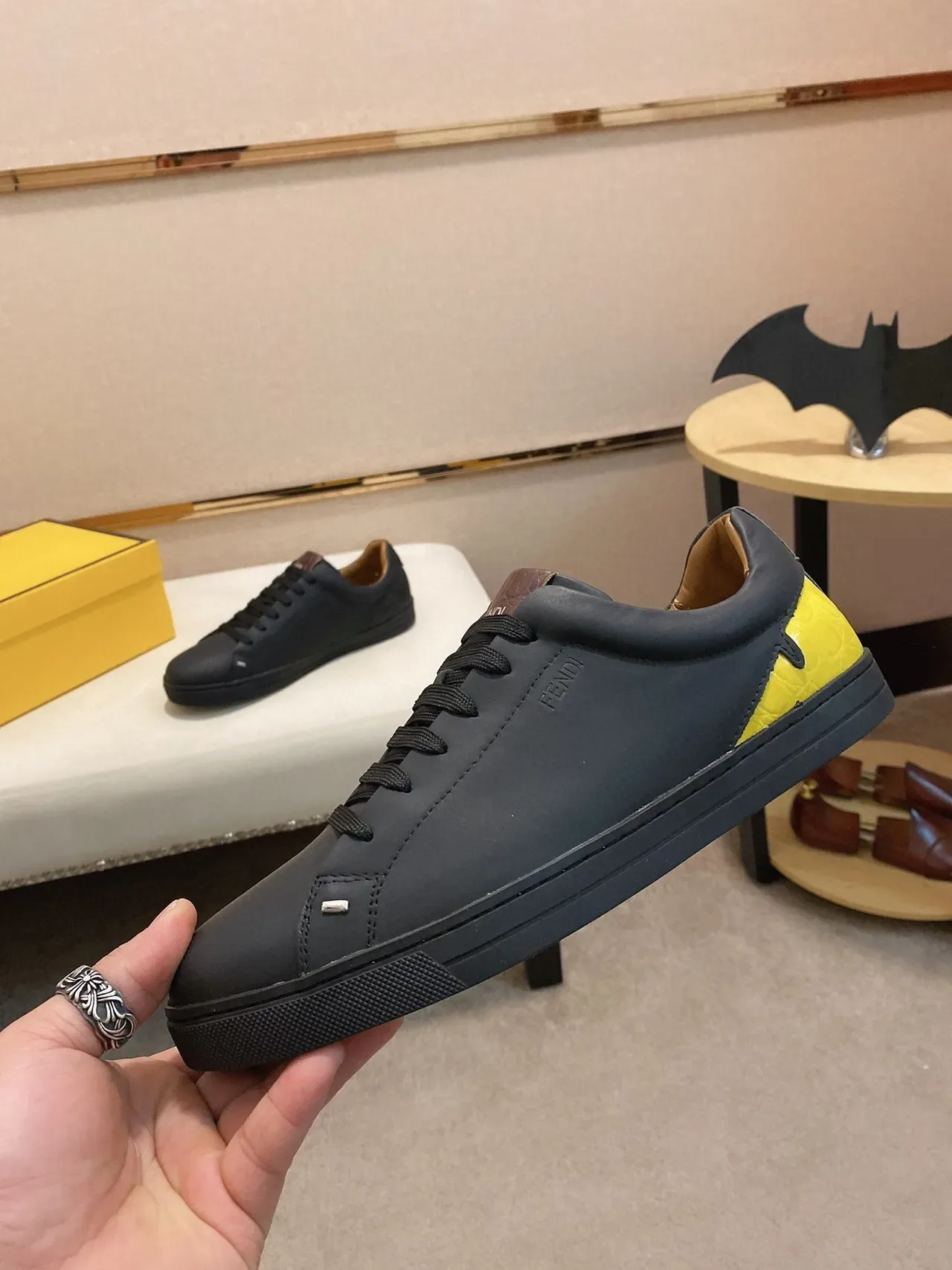 Fendi Black Yellow Low-Top Smooth Leather Upper Sneakers 8