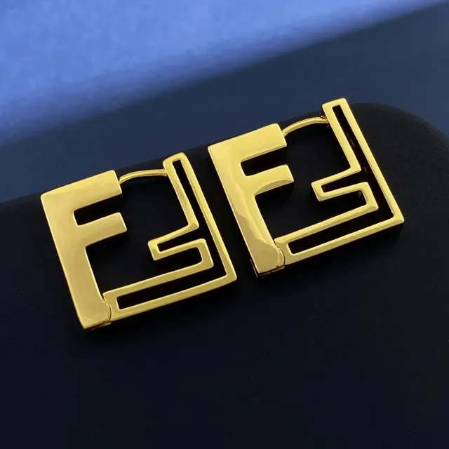 Fendi FF Aros Dourados Interlocking Logo Brincos 3