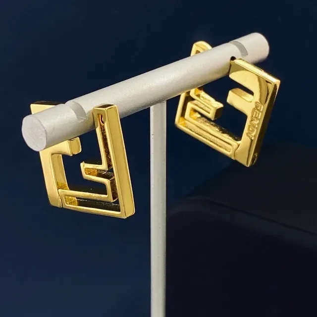 Fendi FF Aros Dourados Interlocking Logo Brincos 4