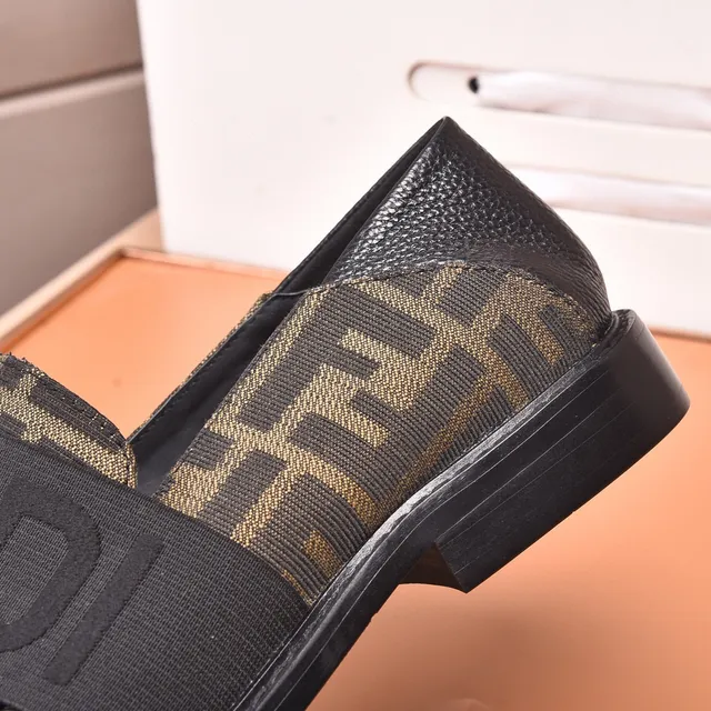 Fendi FF Loafer بني وأسود Zucca Jacquard مكاسين slip-on 5