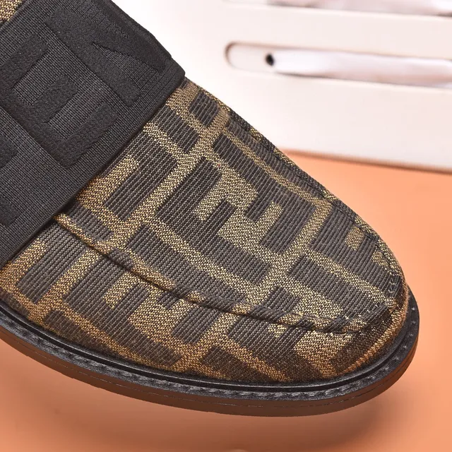 Fendi FF Loafer بني وأسود Zucca Jacquard مكاسين slip-on 6