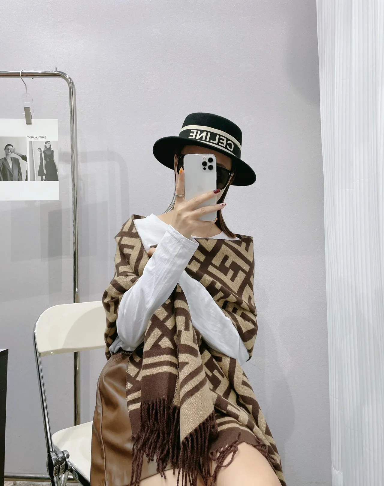Fendi FF Monogram marrom e bege Cashmere cachecol 9