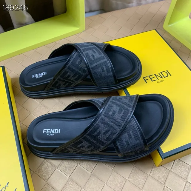Fendi FF Slide Sandálias de plataforma com monograma preto em webbing 6