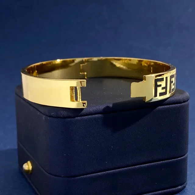 Bracelet Fendi Or Noir Monogram FF 4