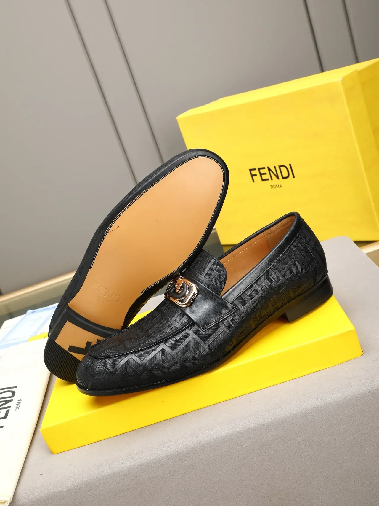 Fendi Horsebit Loafer Noir Marron Cuir Monogrammé Boucle 4