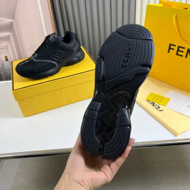 Fendi Runner Tênis Chunky Pretos 2