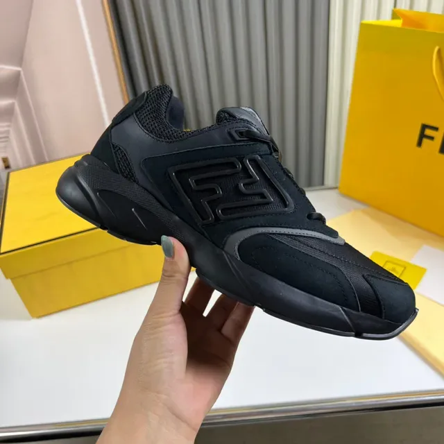 Fendi Runner Tênis Chunky Pretos 4