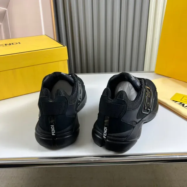 Fendi Runner Tênis Chunky Pretos 5
