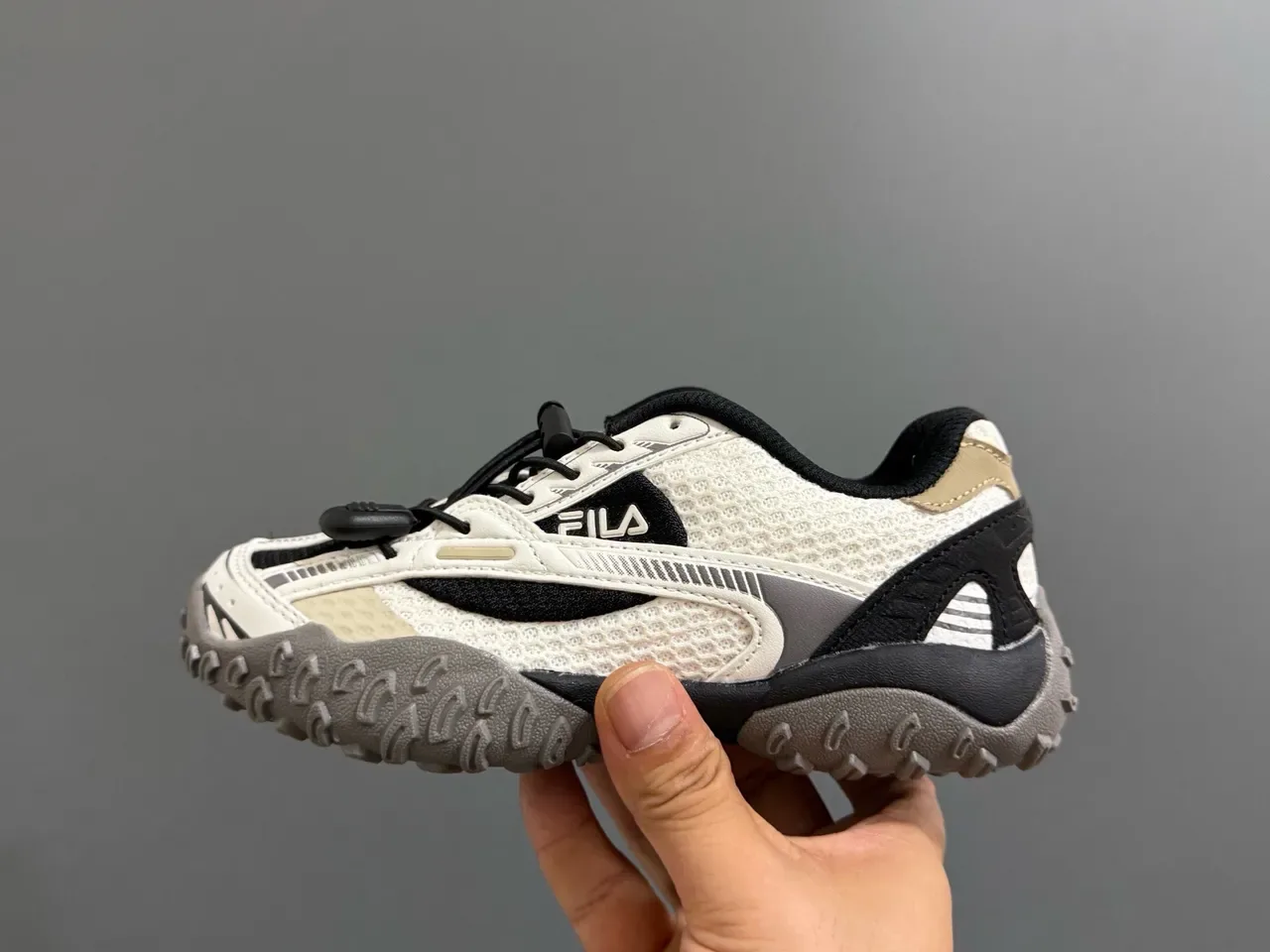 Fila White Black Mesh And Synthetic Overlay Upper Aggressive Lug Outsole Sneakers 6