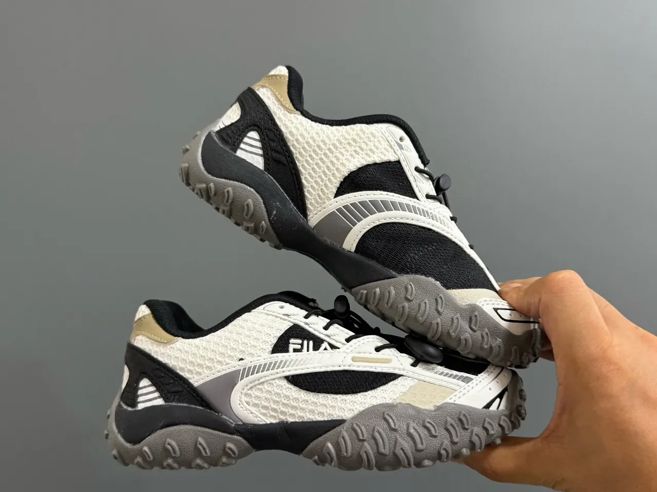 Fila White Black Mesh And Synthetic Overlay Upper Aggressive Lug Outsole Sneakers 11