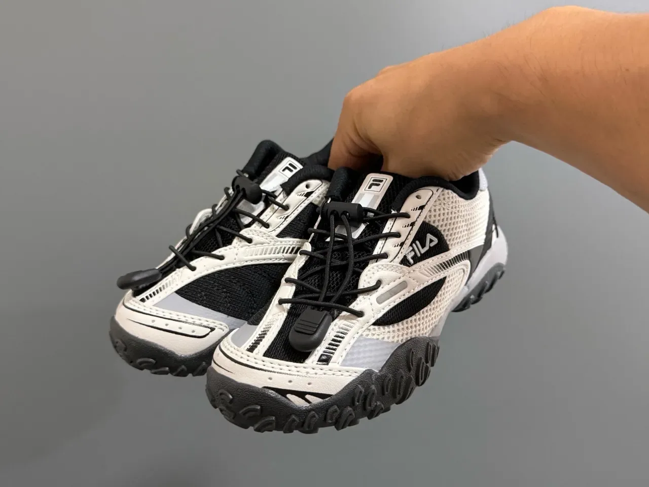 Fila White Black Mesh And Synthetic Overlay Upper Aggressive Lug Outsole Sneakers 21