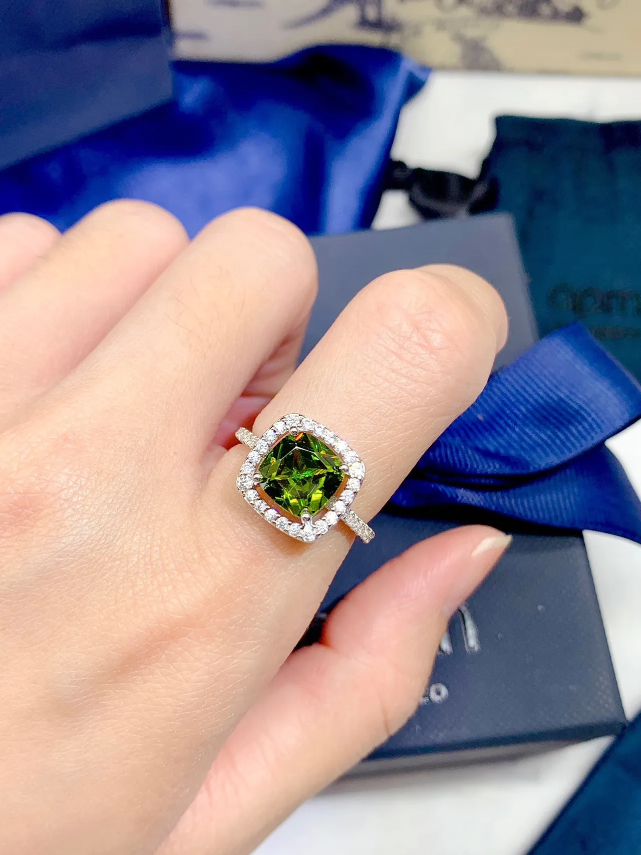 apm Monaco Cushion-Cut Blue Sapphire Pavé Halo Ring 5