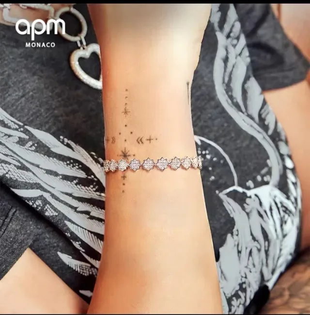 apm Monaco Geometric Star Cutout Pavé Crystal Silver Bracelet 2