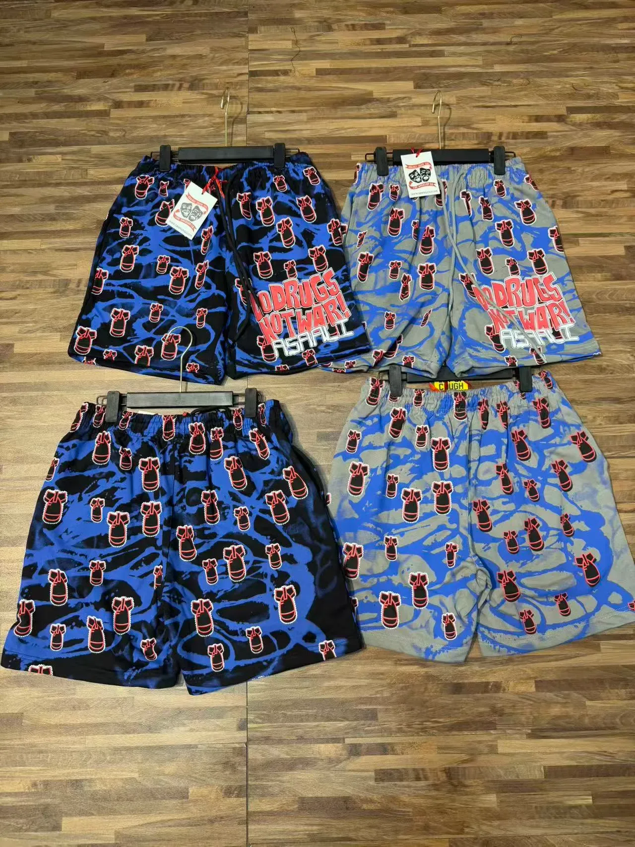 ASPHALT JEAN CO. Blue Black Red Bomb Print Graphic Shorts 2