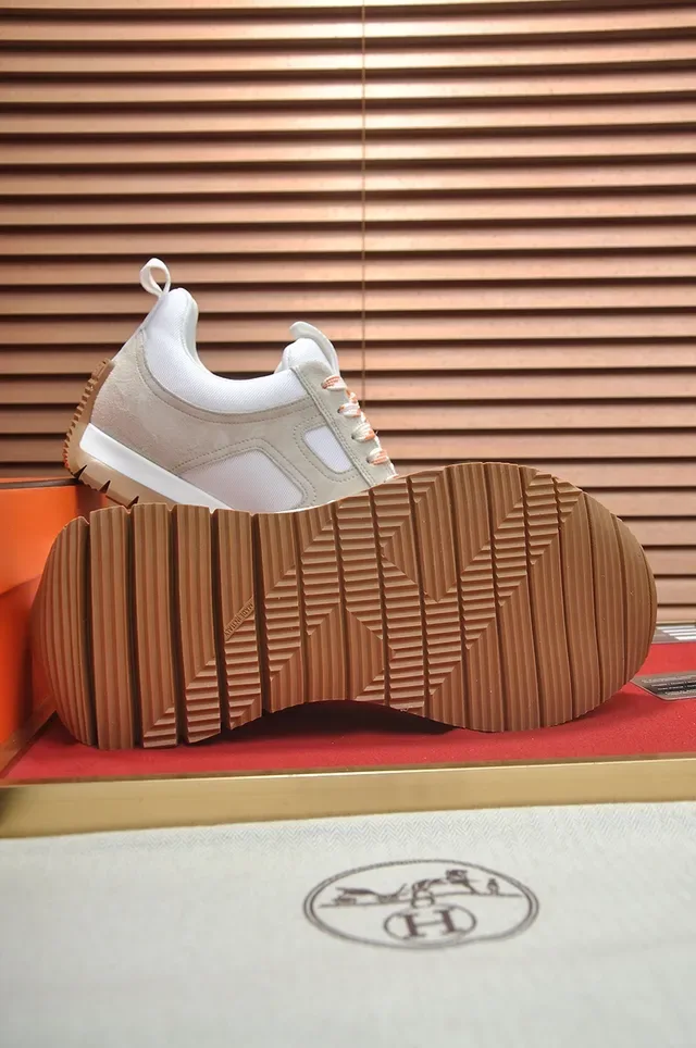 Beige and White Suede Mesh Panelled Retro Runner Sneaker 3