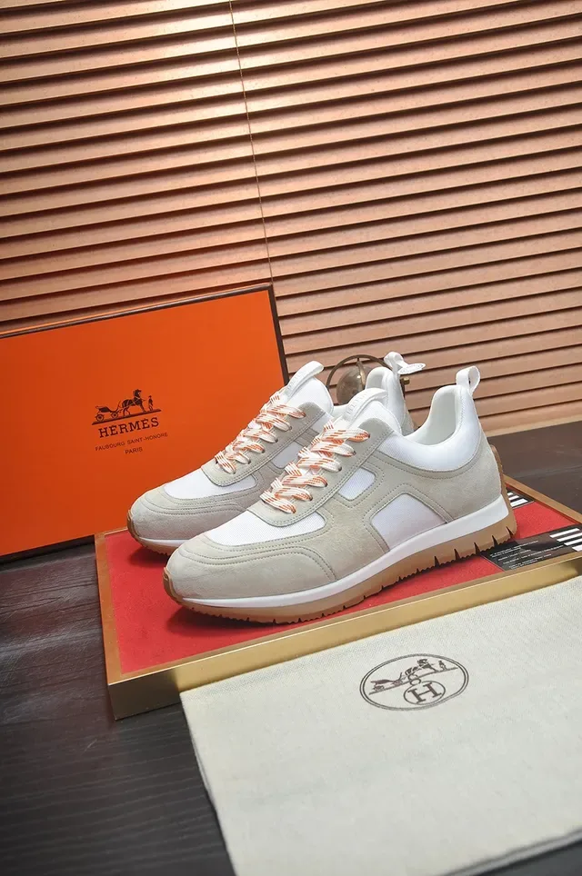 Beige and White Suede Mesh Panelled Retro Runner Sneaker 4