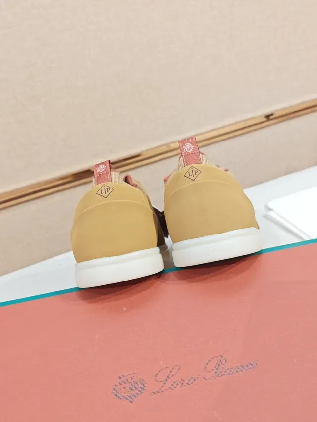 Beige White Low-Top Smooth Upper Sneakers 4