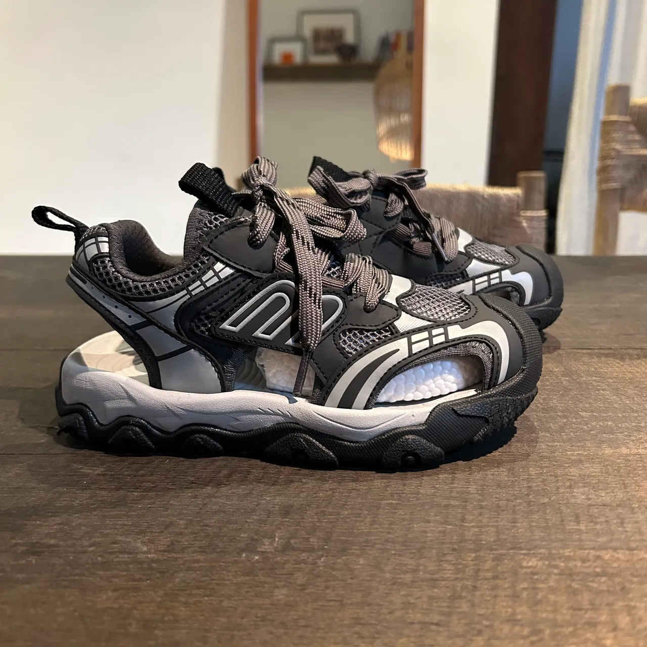 Black and Gray Lace-Up Mesh Strap Casual Sandals 16