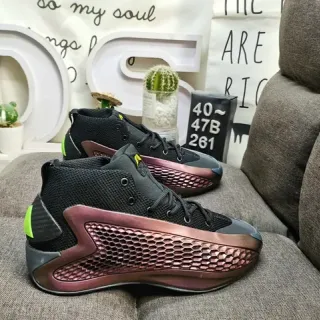 Tênis lifestyle preto e rosa-dourado jaula ninho de abelha topo alto