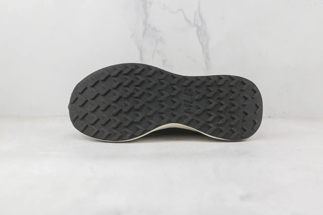 Black and Silver NY Logo Chunky Sole Lifestyle Sneaker 8