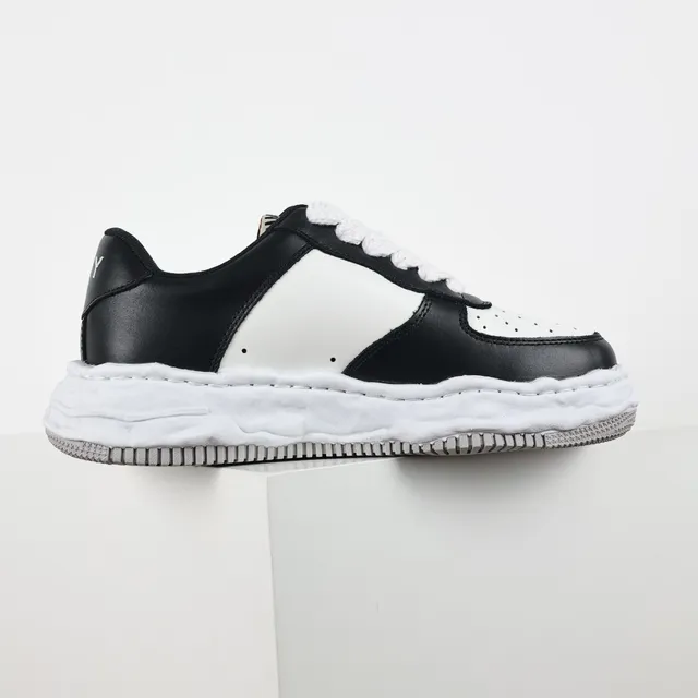 Black and White Contrast Panel Deconstructed Sole Lifestyle Sneakers 7