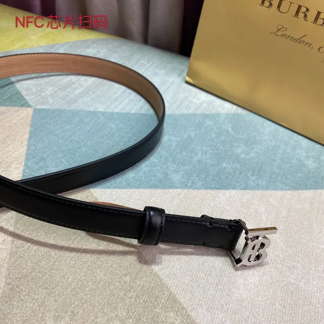 黑色米色窄抛光金属扣皮带 7
