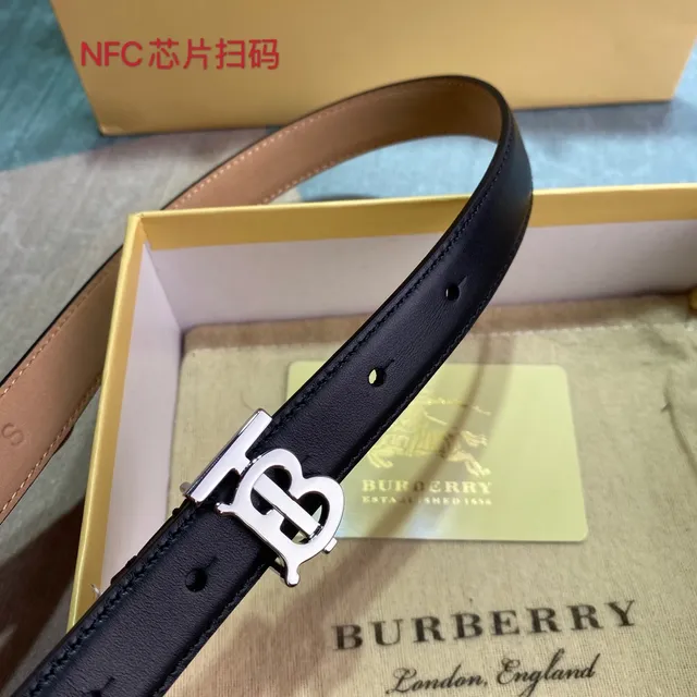 黑色米色窄抛光金属扣皮带 8