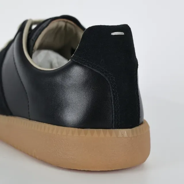 Black Beige Suede And Leather Panel Construction Flat Laces Lifestyle Sneakers 4