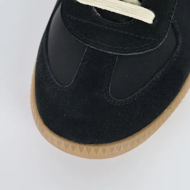 Black Beige Suede And Leather Panel Construction Flat Laces Lifestyle Sneakers 5