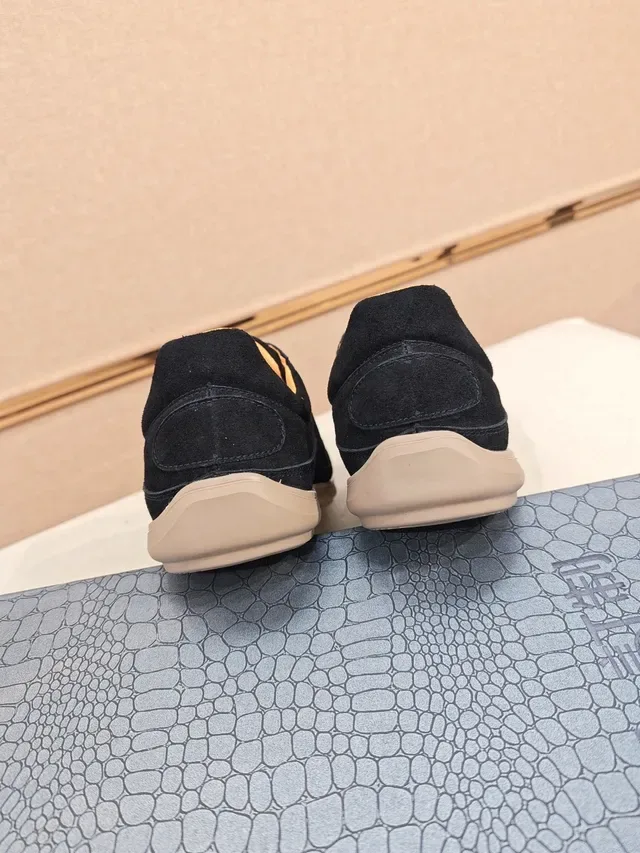 Black Beige Suede Upper Contrast Laces Casual Shoes 4