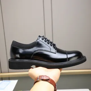 Black Cap-Toe Polished Leather Oxford Shoe
