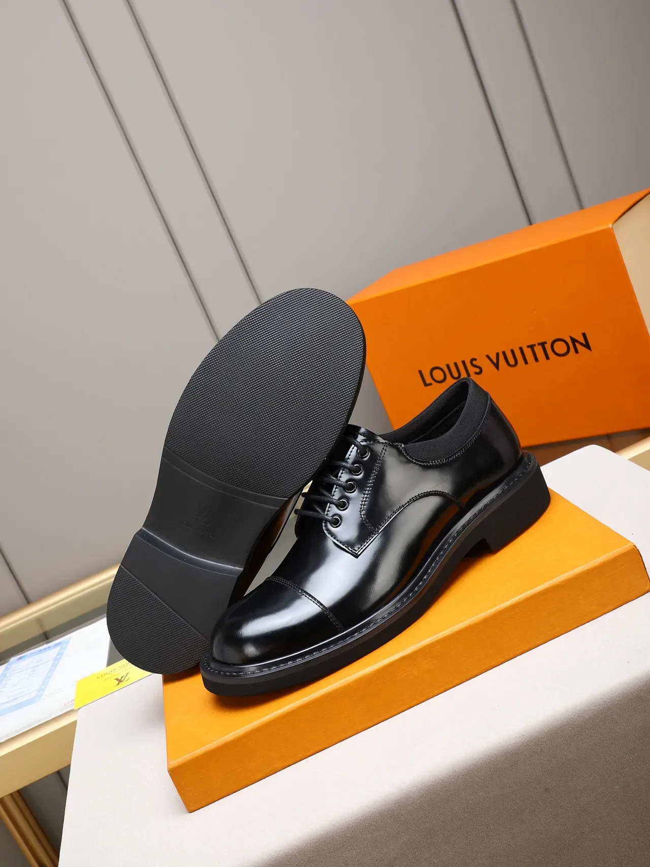 Black Cap-Toe Polished Leather Oxford Shoe 4